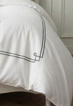 FULL Super King Bedding Set Minuit Collection