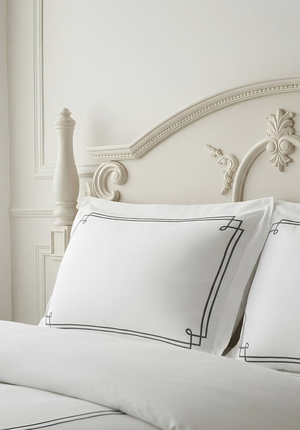 Adult Head Pillow Minuit Collection